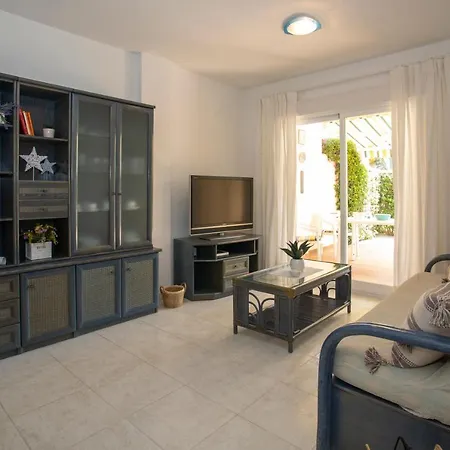 Apartment Fontana Iii, Bajo, 2 Dormitorios, By Bookindenia *